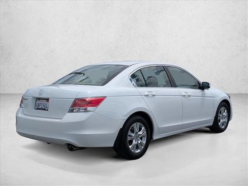 Used 2010 Honda Accord LX-P image 5