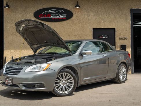 Used 2012 Chrysler 200 Limited FWD image 16