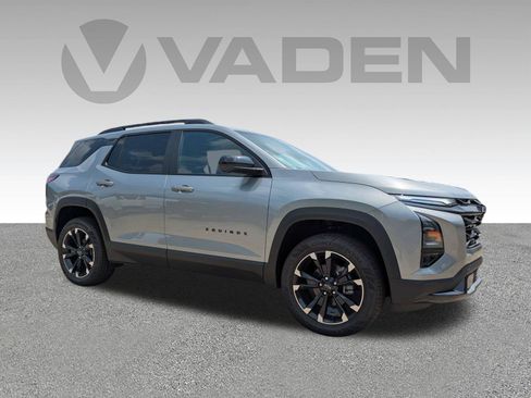 New 2026 Chevrolet Equinox RS w/ Safety and Technology Package FWD image 3
