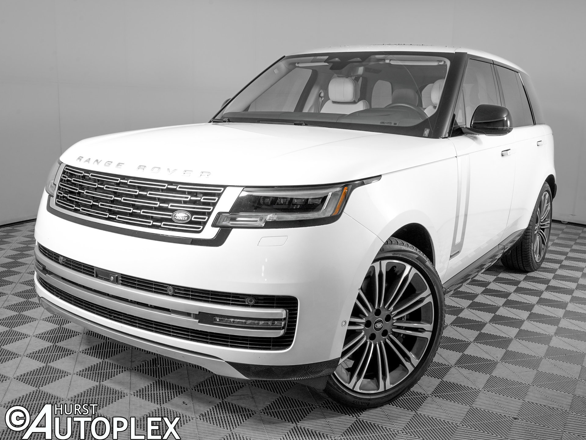 Used 2023 Land Rover Range Rover Autobiography AWD/4WD image 1