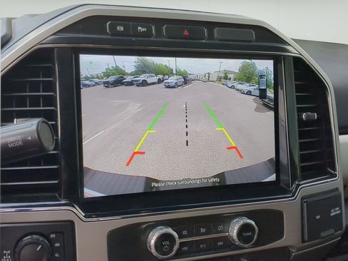 Used 2022 Ford F250 Lariat w/ Lariat Ultimate Package AWD/4WD image 16