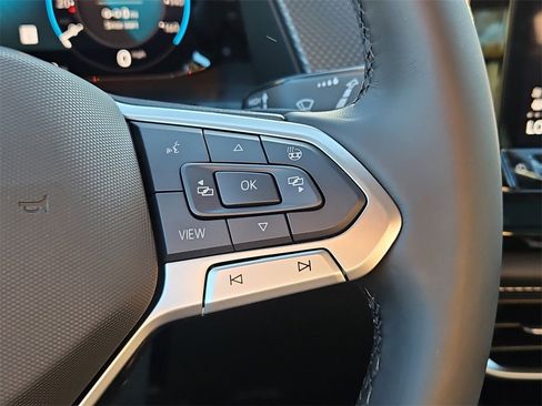 New 2026 Volkswagen Atlas Cross Sport SEL Premium R-Line image 21