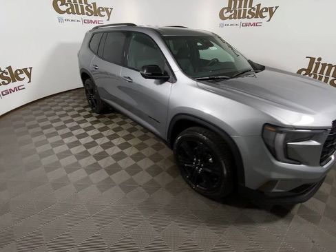 Used 2026 GMC Acadia Elevation w/ Black Edition image 2