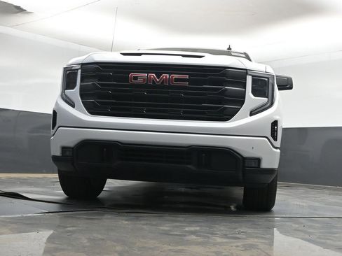 Used 2024 GMC Sierra 1500 Elevation AWD/4WD image 15