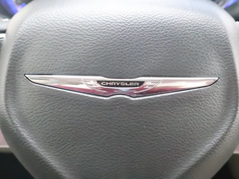 Used 2023 Chrysler Voyager LX FWD image 31