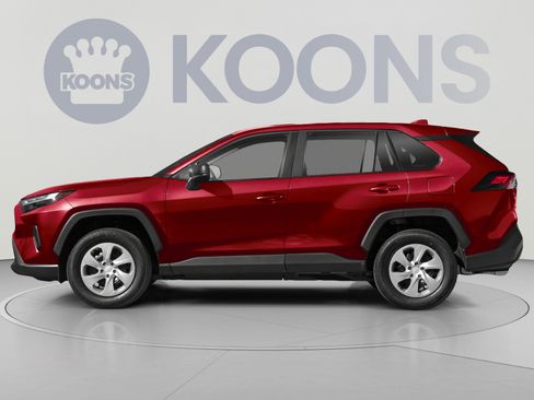 Used 2024 Toyota RAV4 LE AWD/4WD image 8