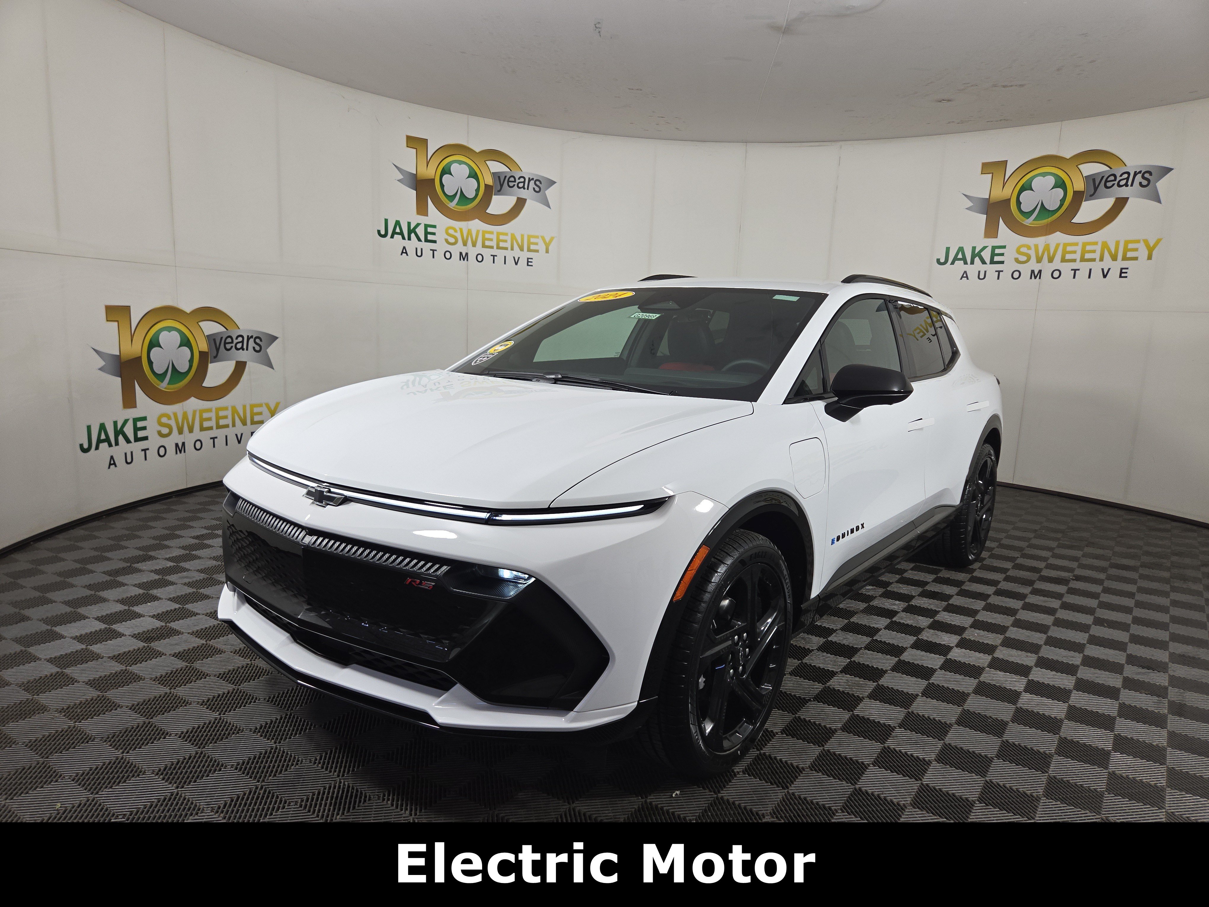 Certified 2024 Chevrolet Equinox EV RS FWD image 3