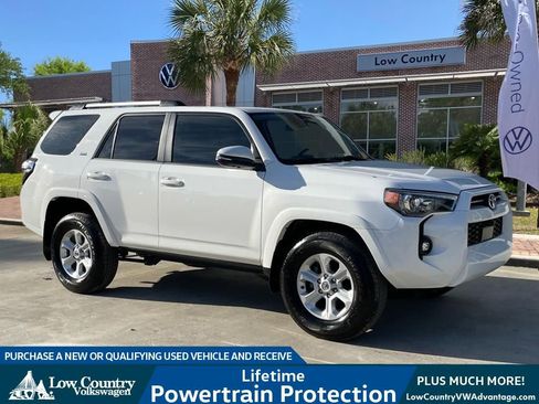 Used 2023 Toyota 4Runner SR5 Premium image 1