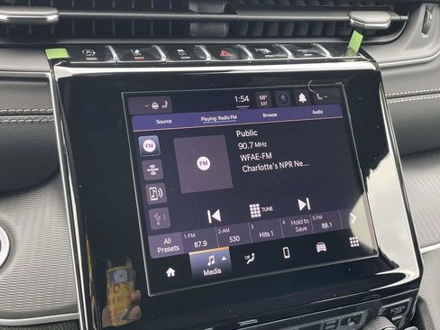 New 2025 Jeep Grand Cherokee L Laredo w/ Luxury Tech Group I image 37