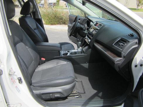 Used 2017 Subaru Outback 2.5i Limited image 20