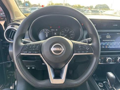 Used 2024 Nissan Kicks SV FWD image 16