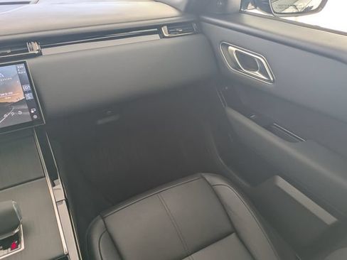 Used 2026 Land Rover Range Rover Velar Dynamic SE AWD/4WD image 17