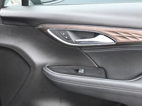 Used 2023 Buick Envision Avenir FWD image 27