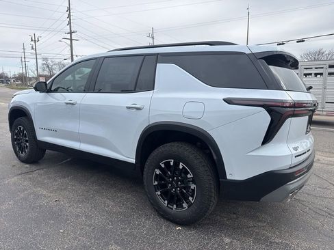 New 2026 Chevrolet Traverse Z71 w/ Enhanced Driving Package AWD/4WD image 5