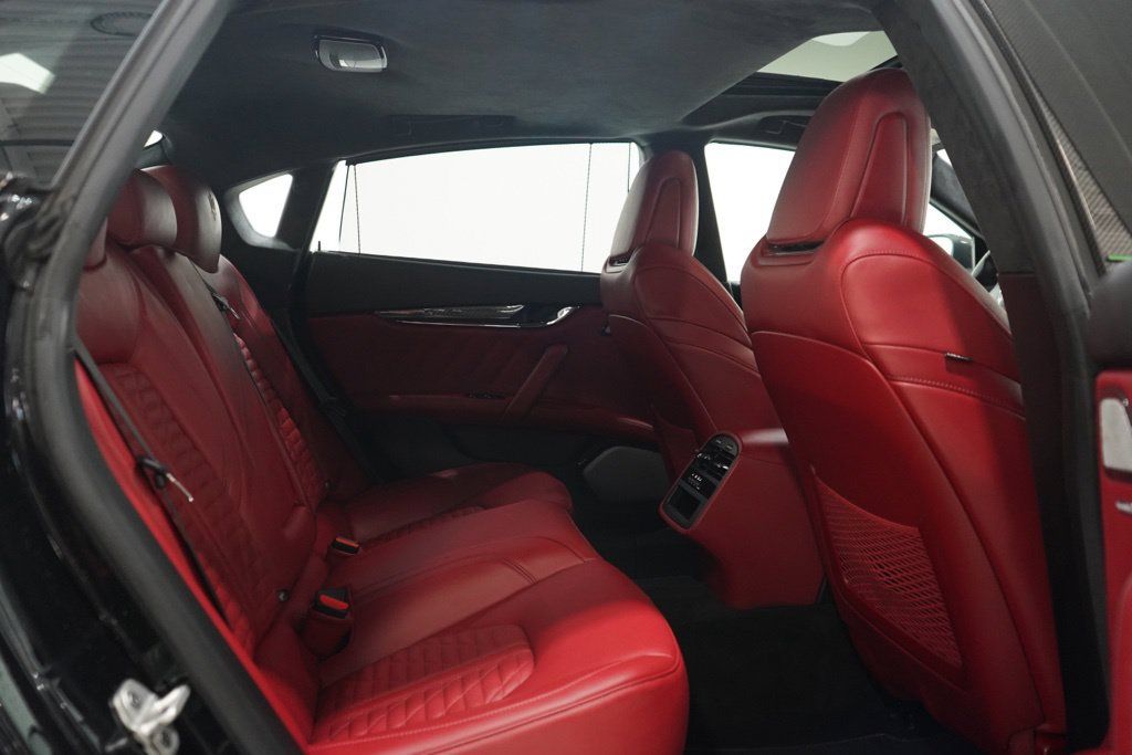 Used 2022 Maserati Quattroporte Trofeo RWD image 35