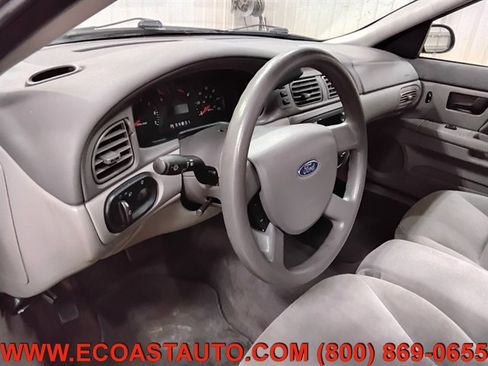 Used 2004 Ford Taurus SE FWD image 11