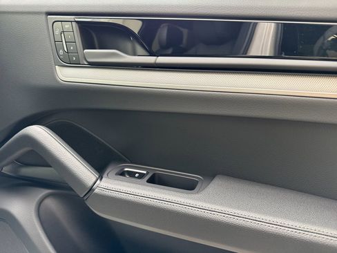 New 2026 Porsche Cayenne Coupe image 20