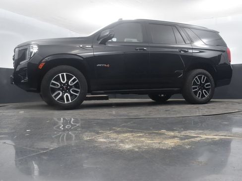 Used 2024 GMC Yukon AT4 w/ Technology Package AWD/4WD image 43