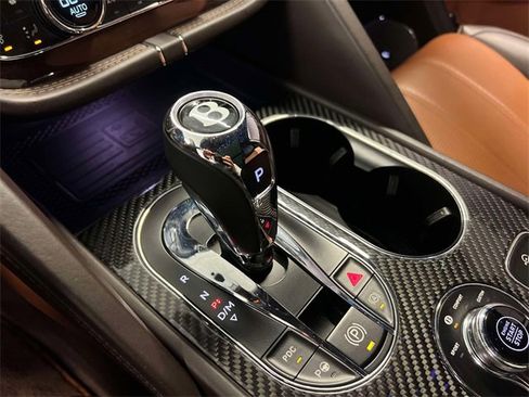 Used 2023 Bentley Bentayga Extended Wheelbase image 33