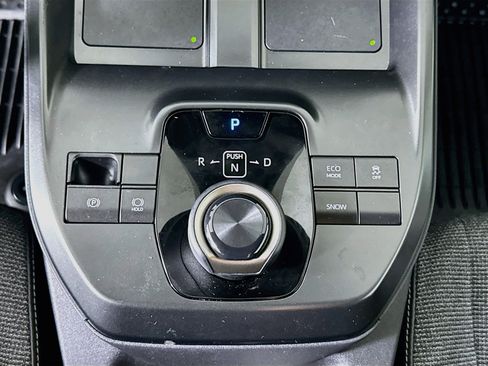 Used 2026 Toyota bZ FWD image 25