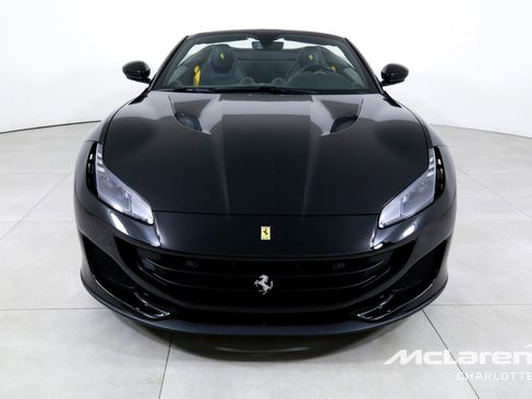 Used 2019 Ferrari Portofino RWD image 5