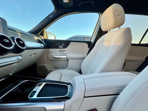 Certified 2026 Mercedes-Benz GLB 250 4MATIC image 16