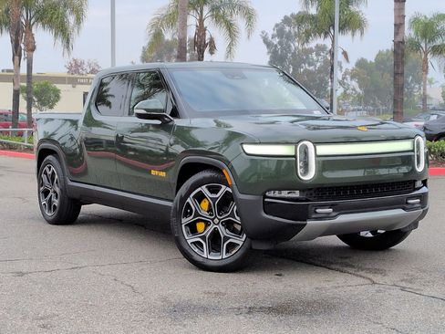 Used 2023 Rivian R1T Launch Edition image 2