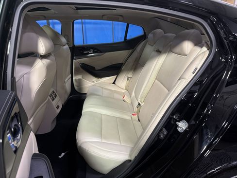 Used 2020 Nissan Maxima 3.5 SL w/ Floor Mat Group FWD image 31
