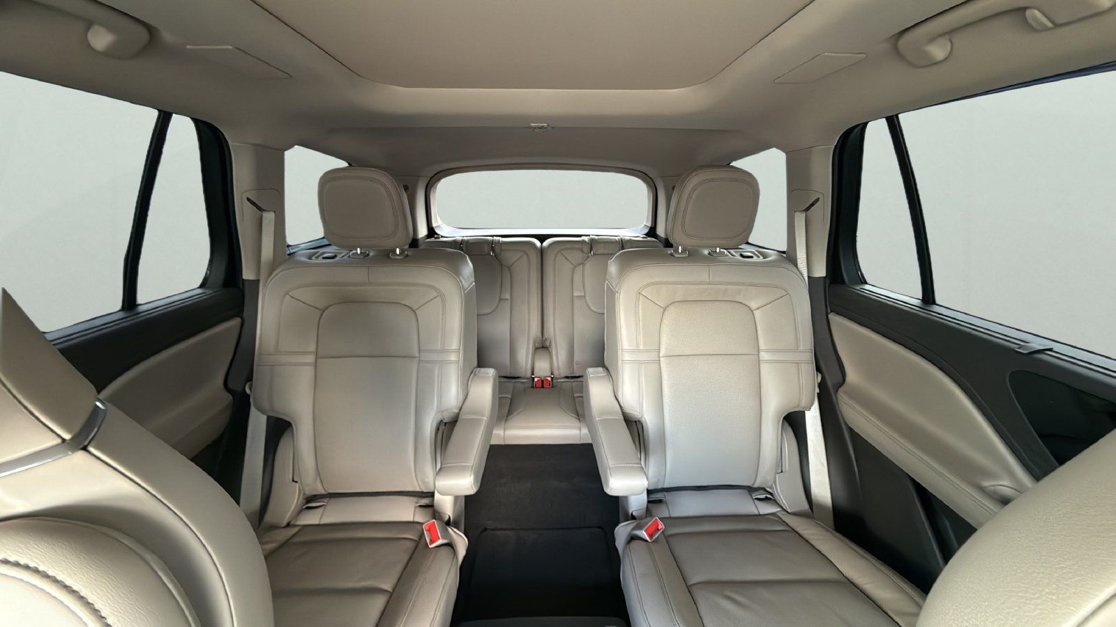 Used 2023 Lincoln Aviator Reserve w/ Equipment Group 201A AWD/4WD image 25