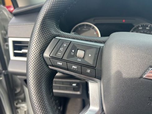 Used 2024 Mitsubishi Outlander SE Black Edition AWD/4WD image 10