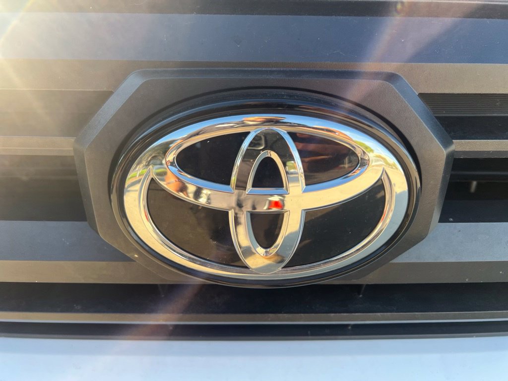 Used 2024 Toyota Tacoma SR5 AWD/4WD image 24
