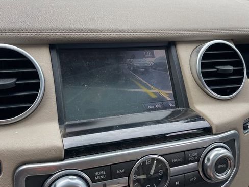 Used 2010 Land Rover LR4 HSE LUX image 17