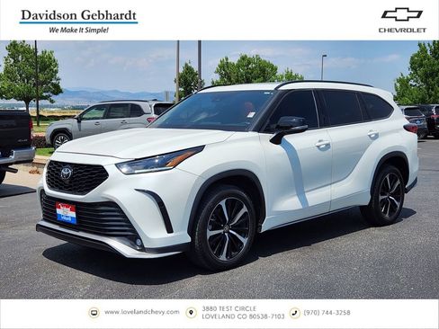 Used 2021 Toyota Highlander XSE AWD/4WD image 1