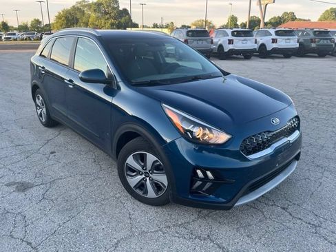 Used 2020 Kia Niro LX FWD image 1