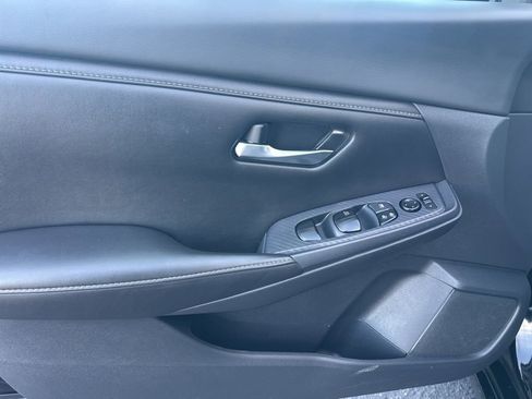 Used 2022 Nissan Sentra SV image 16