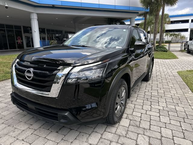 Used 2025 Nissan Pathfinder S FWD image 20