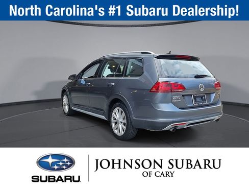 Used 2017 Volkswagen Golf Alltrack SE image 7