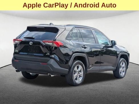 Certified 2025 Toyota RAV4 LE AWD/4WD image 6