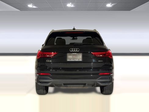 Certified 2025 Audi Q3 2.0T Premium w/ Convenience Package AWD/4WD image 10