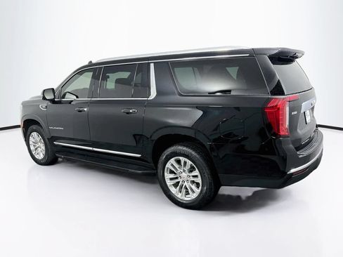 Used 2023 GMC Yukon XL SLT w/ SLT Luxury Package AWD/4WD image 5