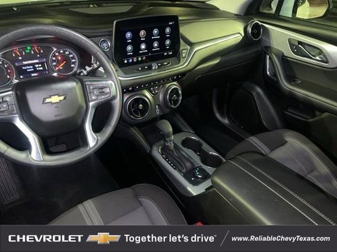 Certified 2025 Chevrolet Blazer LT image 6