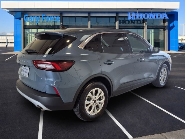 Used 2024 Ford Escape Active FWD image 2