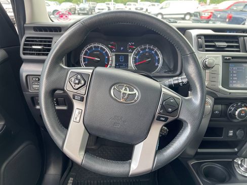 Used 2019 Toyota 4Runner SR5 Premium AWD/4WD image 25