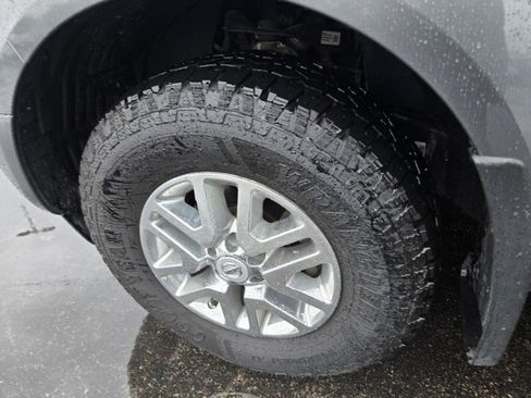 Used 2019 Nissan Frontier SV AWD/4WD image 43