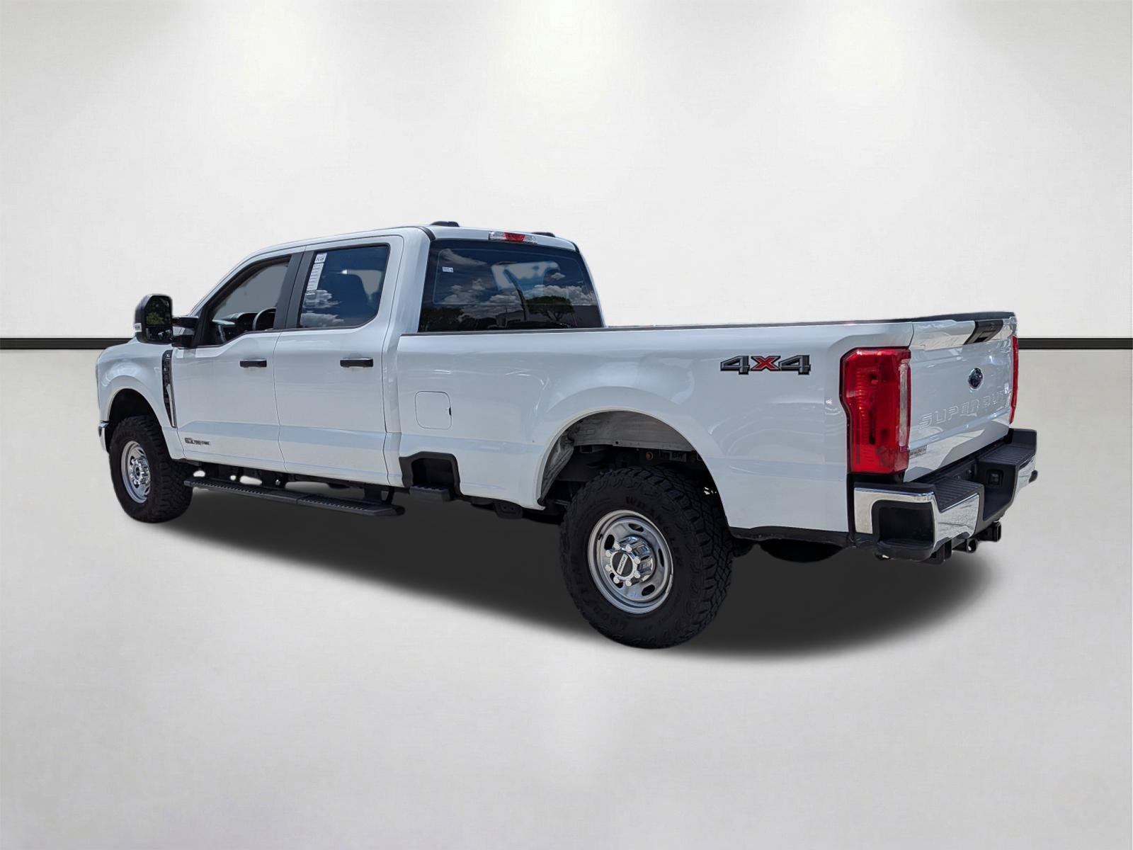 Used 2025 Ford F350 XL w/ XL Off-Road Package AWD/4WD image 6