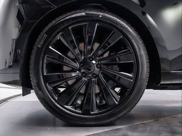 New 2026 Land Rover Range Rover Long Wheel Base SV AWD/4WD image 11