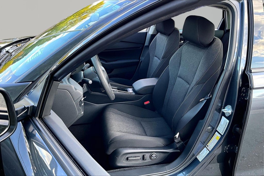 Used 2025 Honda Accord SE image 17