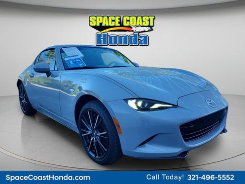Used 2025 MAZDA MX-5 Miata RF Grand Touring RWD image 13