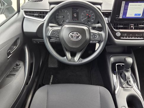 Certified 2025 Toyota Corolla LE image 6