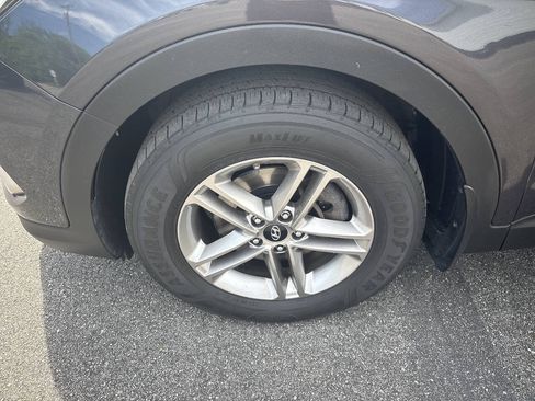Used 2017 Hyundai Santa Fe Sport w/ Cargo Package AWD/4WD image 26